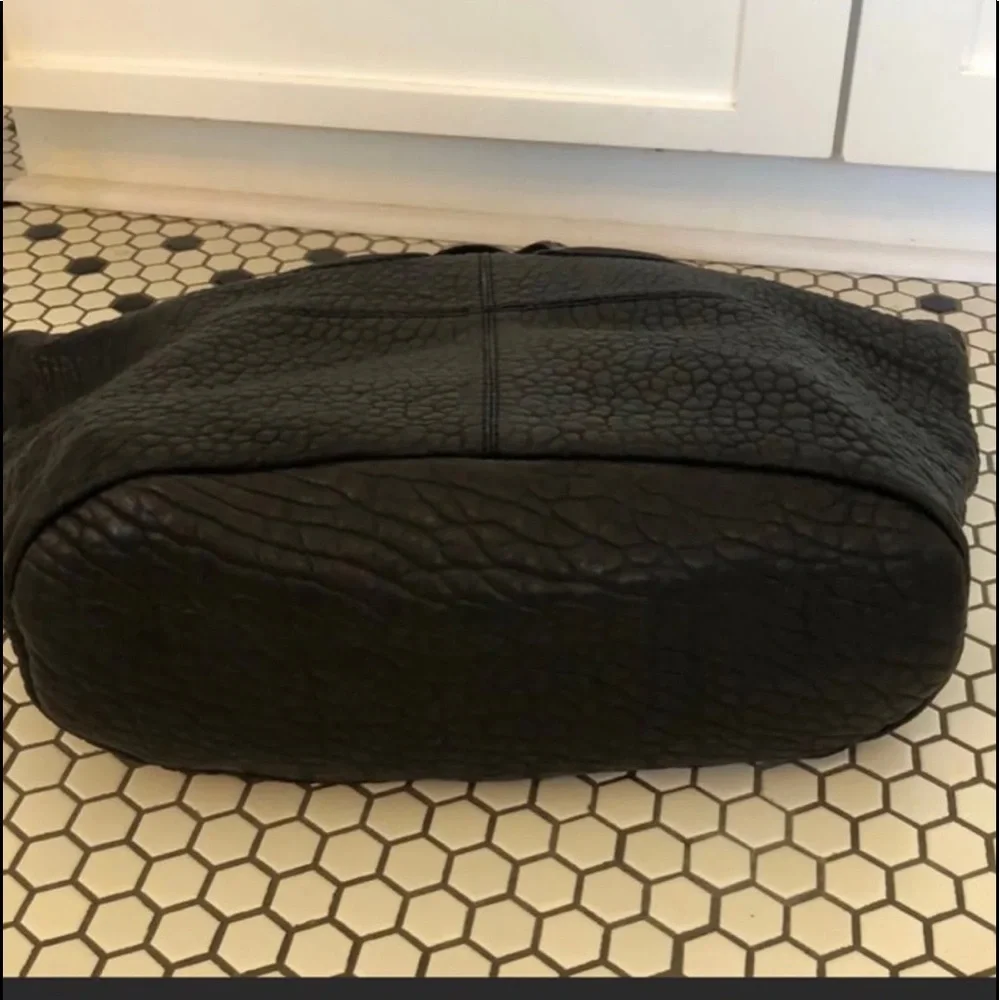 Givenchy Black Textured Leather Antigona Tote